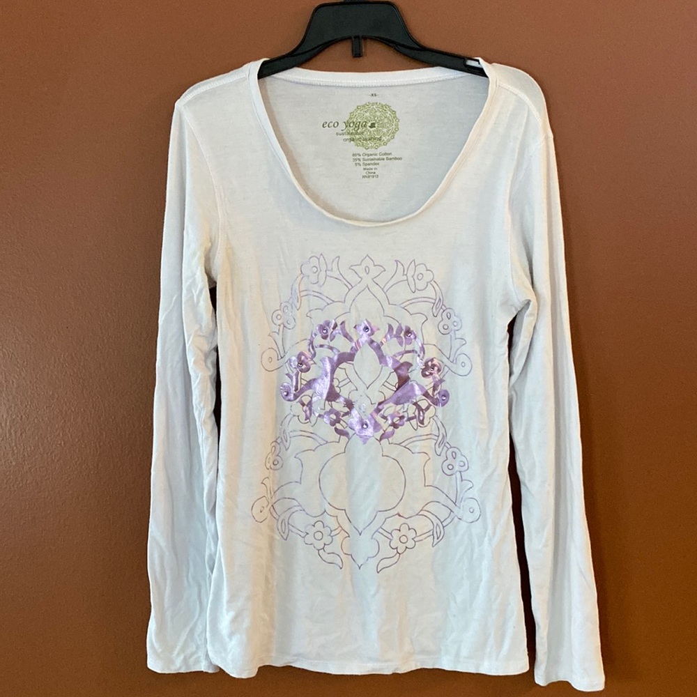 Eco Yoga, sustainable, organic clothing, longsleeved shirt in size extra small.